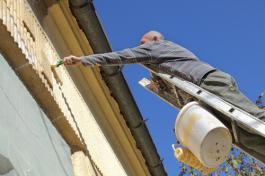 אזורים רגישים, צרים או מיוחדים יש לצבוע באמצעות מברשת לקבל מראה אחיד ומקצועי